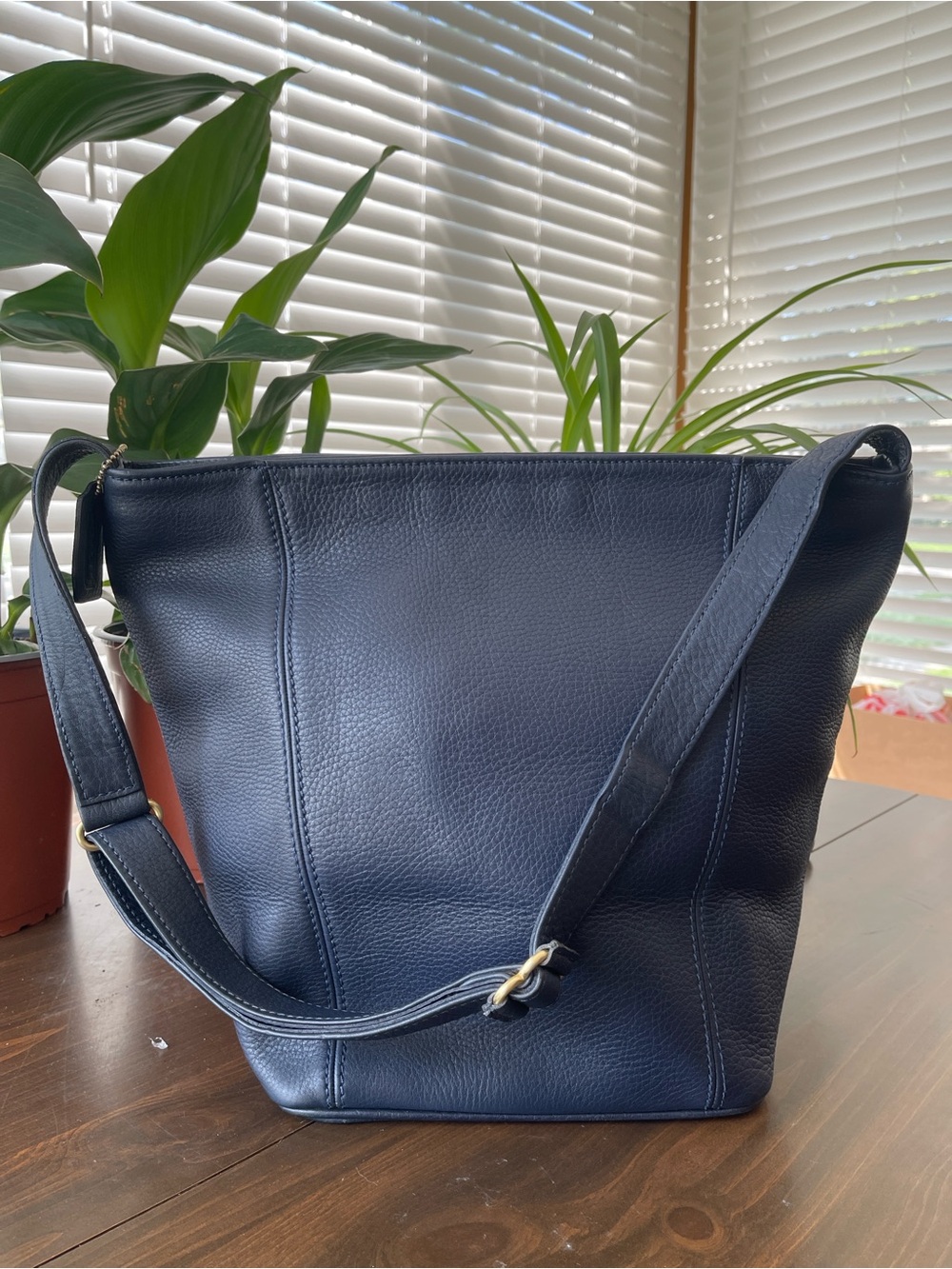 Coach 4927 Navy Blue